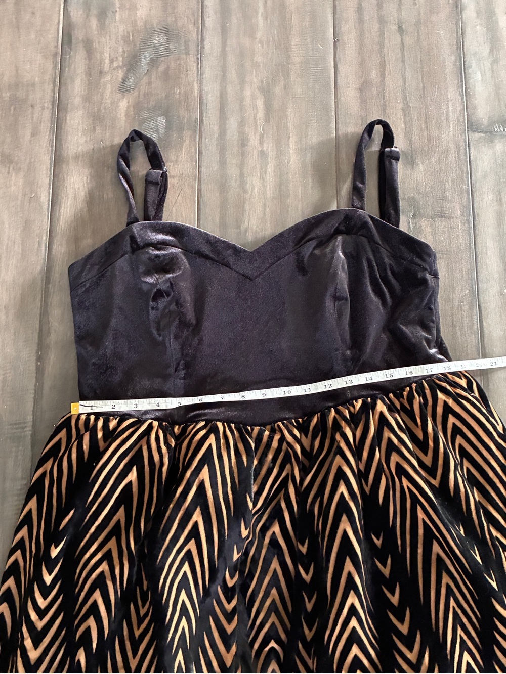 Unique Vintage Bertie Black Velvet Chevron Swing Dress - Size XL - Picture 12 of 15